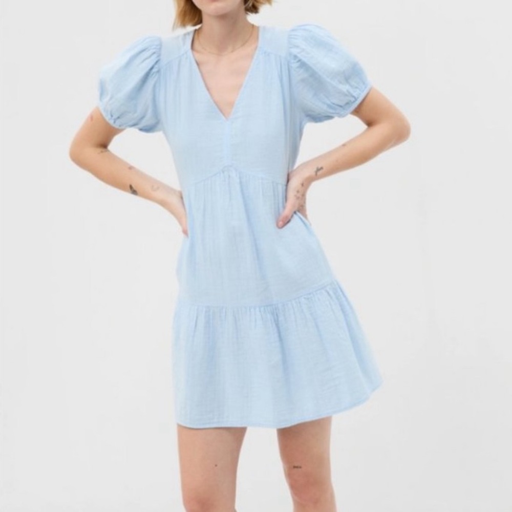🌼GAP NWT! 🌼 Soft, gauzy boho dress. Generously cut Size Med. ADORABLE!